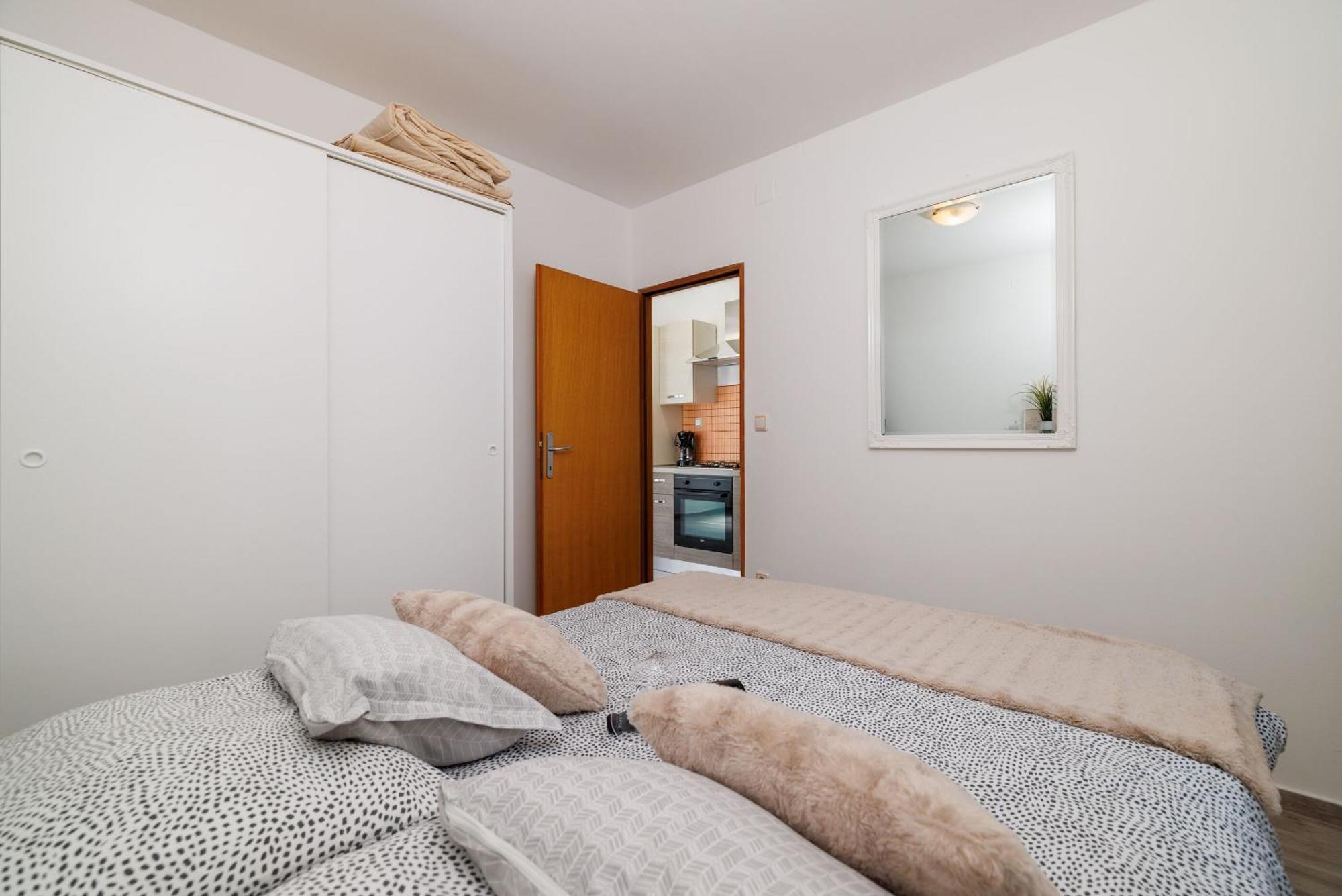 Apartments Luna Цриквеница Экстерьер фото
