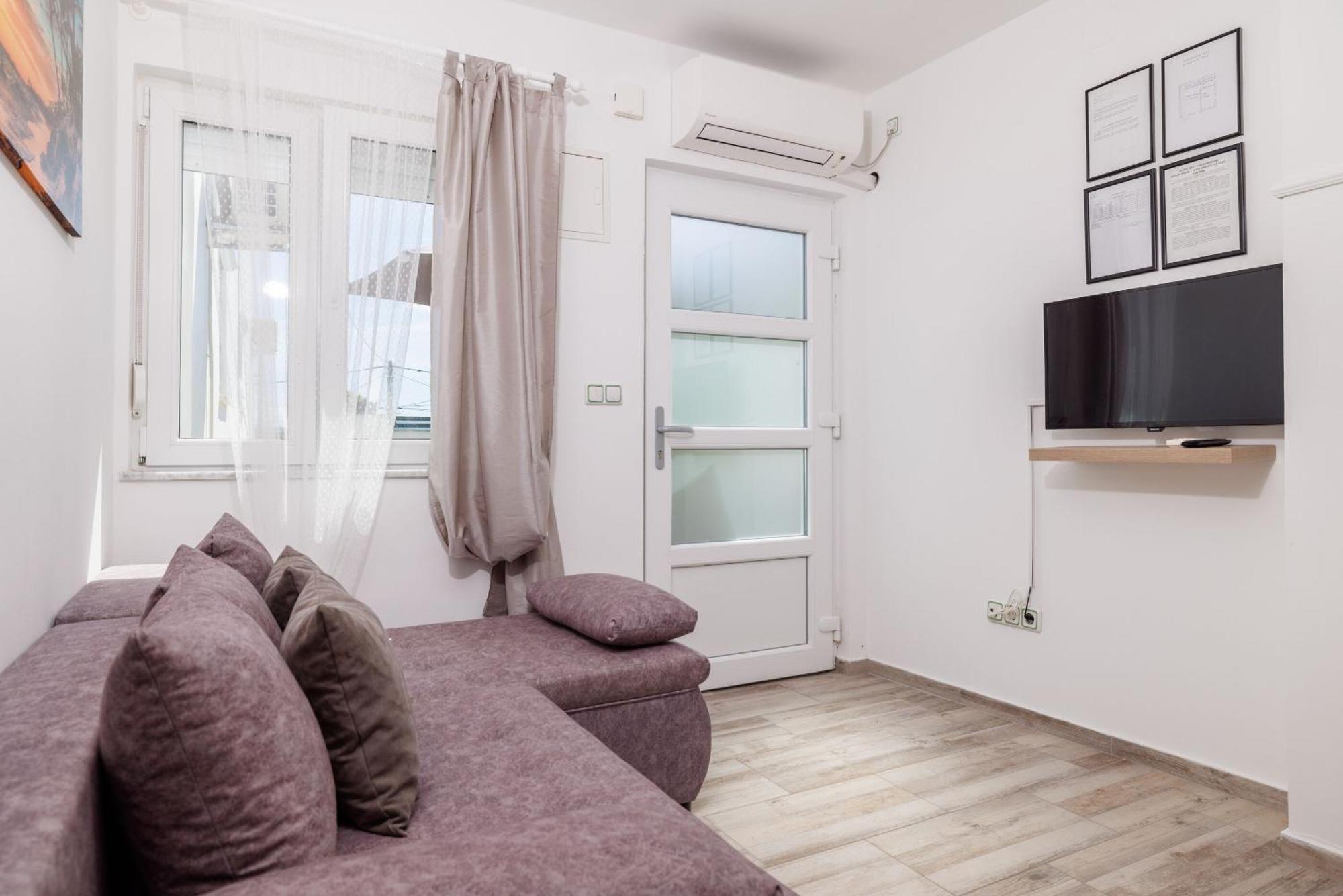 Apartments Luna Цриквеница Экстерьер фото
