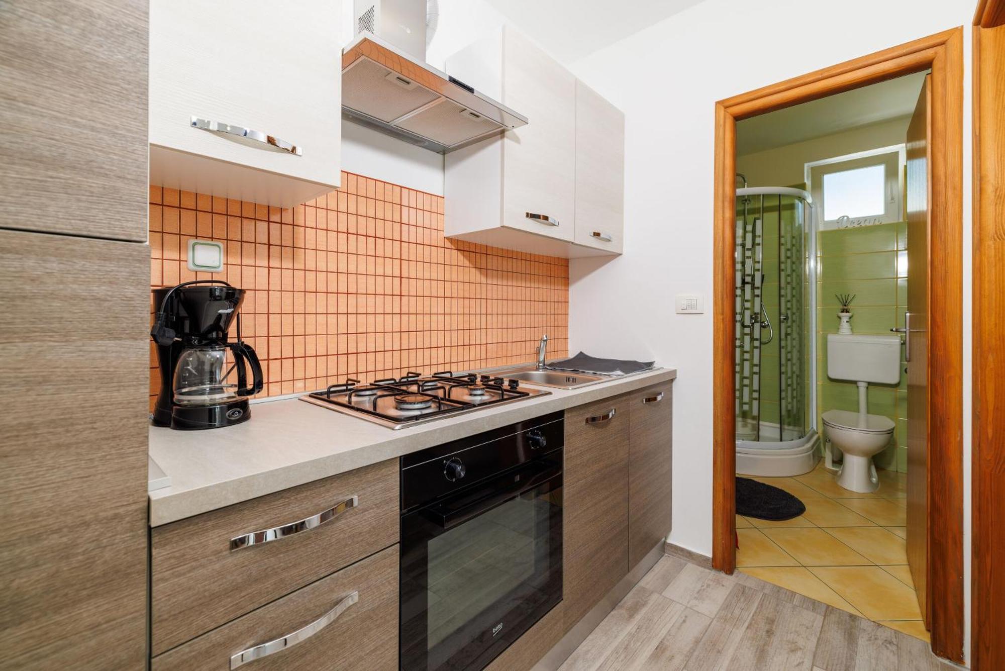 Apartments Luna Цриквеница Экстерьер фото