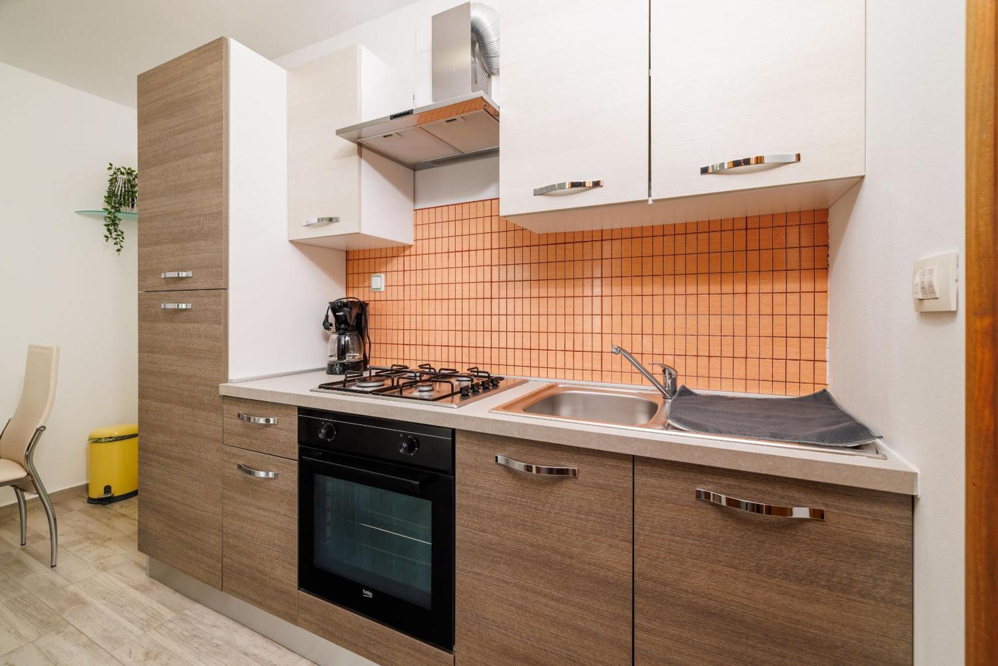 Apartments Luna Цриквеница Экстерьер фото