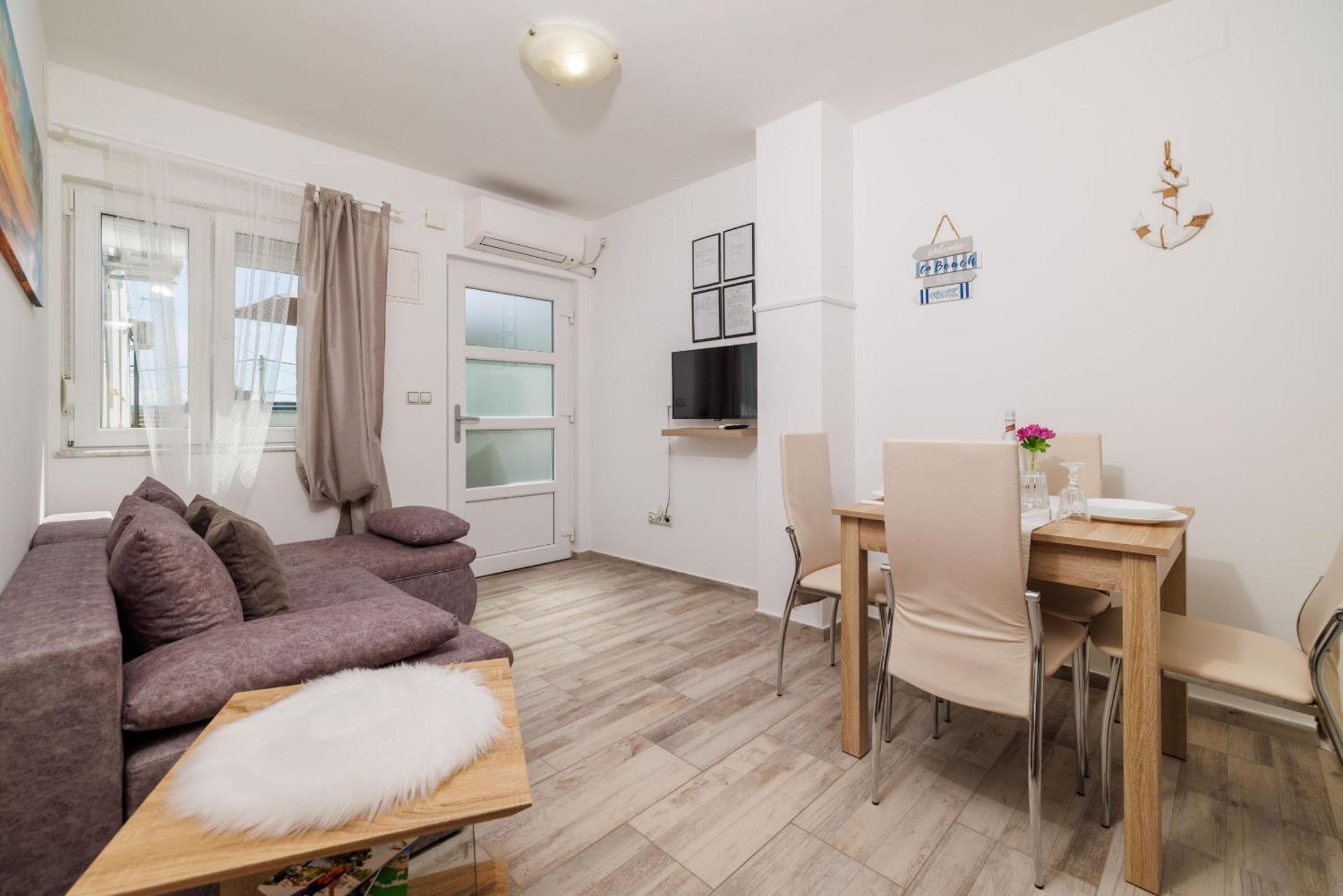 Apartments Luna Цриквеница Экстерьер фото